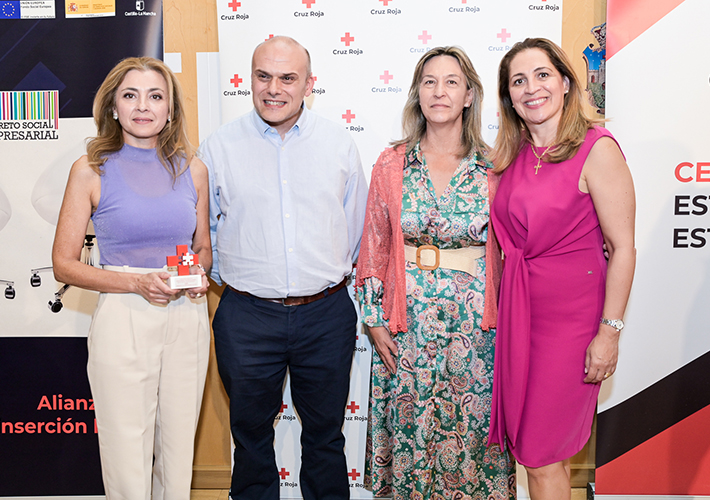 Foto GXO recibe el Premio Reto Social Empresarial de Cruz Roja por apoyar la igualdad de oportunidades en sus centros de trabajo en España.